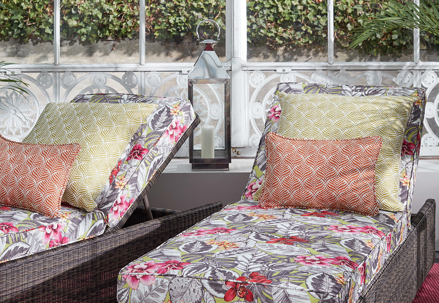 Ткань Osborne & Little Summerhouse F7447-03