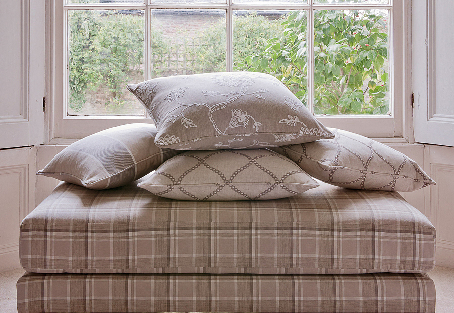 Ткань Clarke & Clarke Ribble Valley F0596/04
